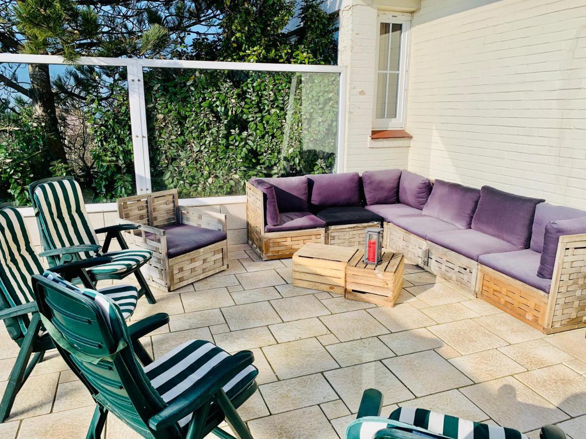 Villa met zicht op zee en duinen in reservaat - jacuzzi met zeezicht - Oostduinkerke Buitenkant foto