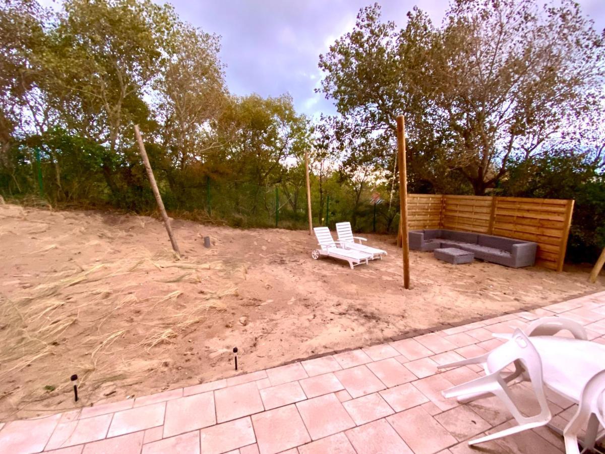 Villa met zicht op zee en duinen in reservaat - jacuzzi met zeezicht - Oostduinkerke Buitenkant foto